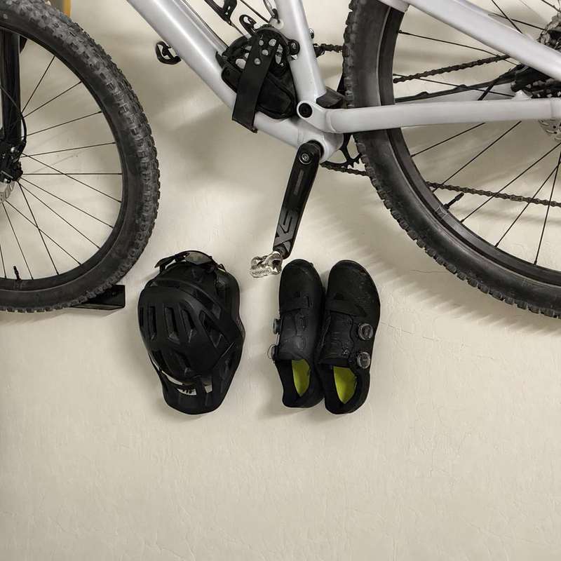 Настенное крепление-держатель  – обзор и цена Cycling Gear Wall Storage